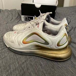 Air max 720 summit white